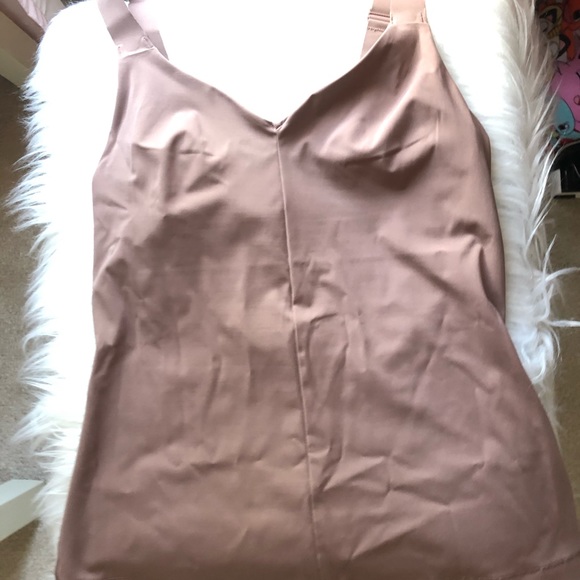 NWT LULULEMON simply sleek 2-in-1 tank - Picture 11 of 12